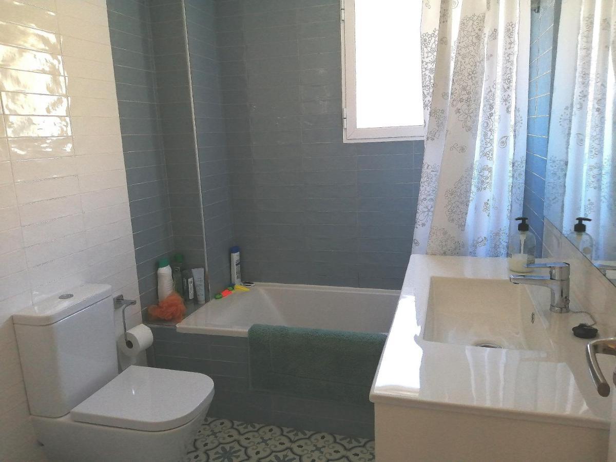 Bonito Piso En Primera Linea De Playa Almuñécar Екстериор снимка